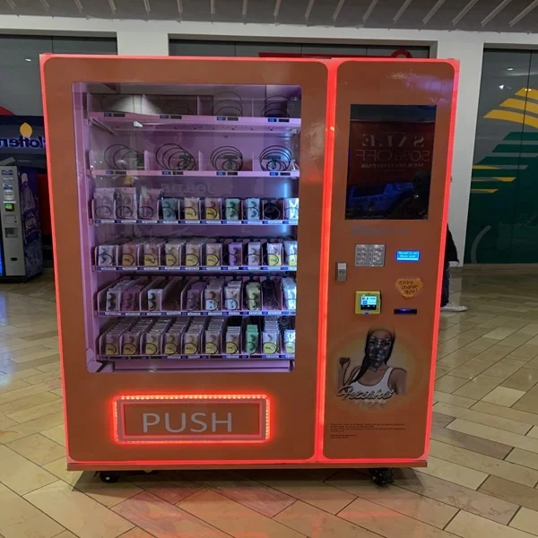New Model 2024 Vending Machine  With Large Storage Capacity Space For Sanks Beverages And Drinks Now Ready For Shipment