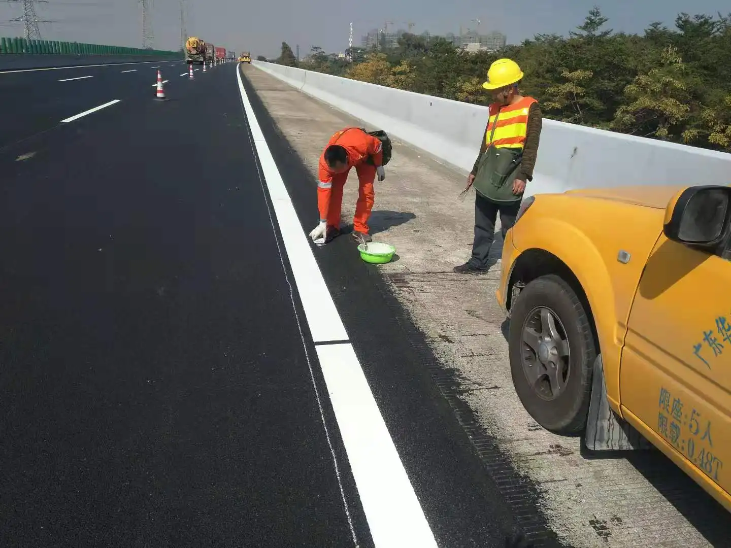 High reflective thermo plastic road marking paint Guangzhou China manufacturer
