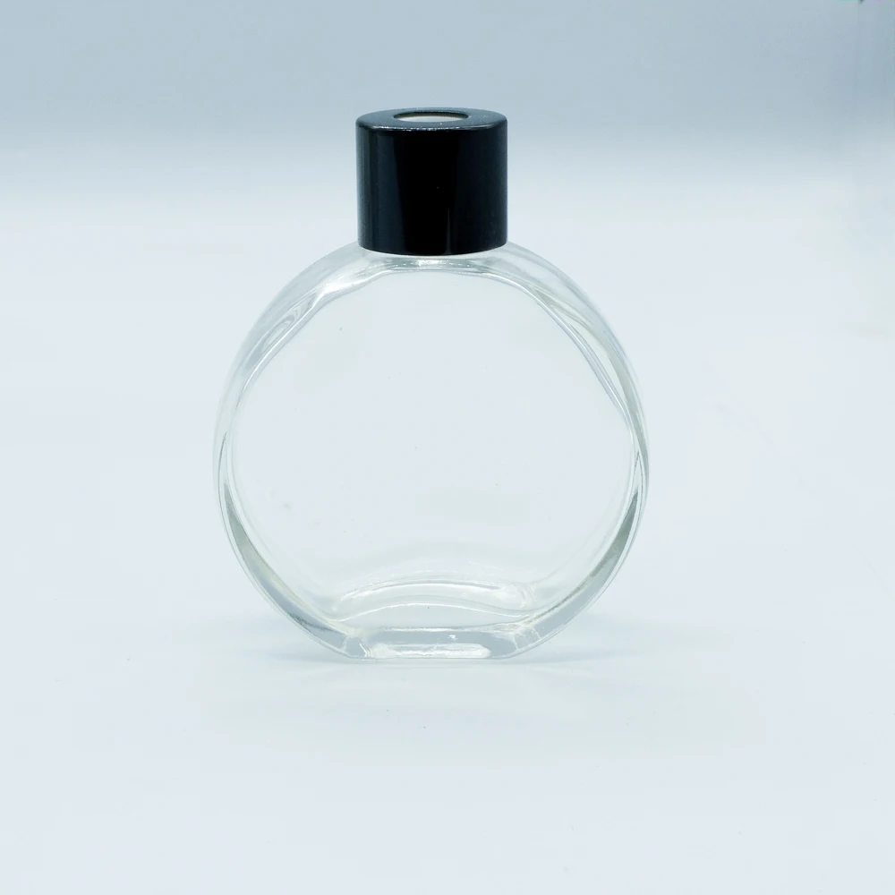 Unique Design Empty Mini Screw Neck Pyramid/Crown/Heart Shaped Glass Perfume Bottle for Aroma Reed Diffuser Cars Wholesale