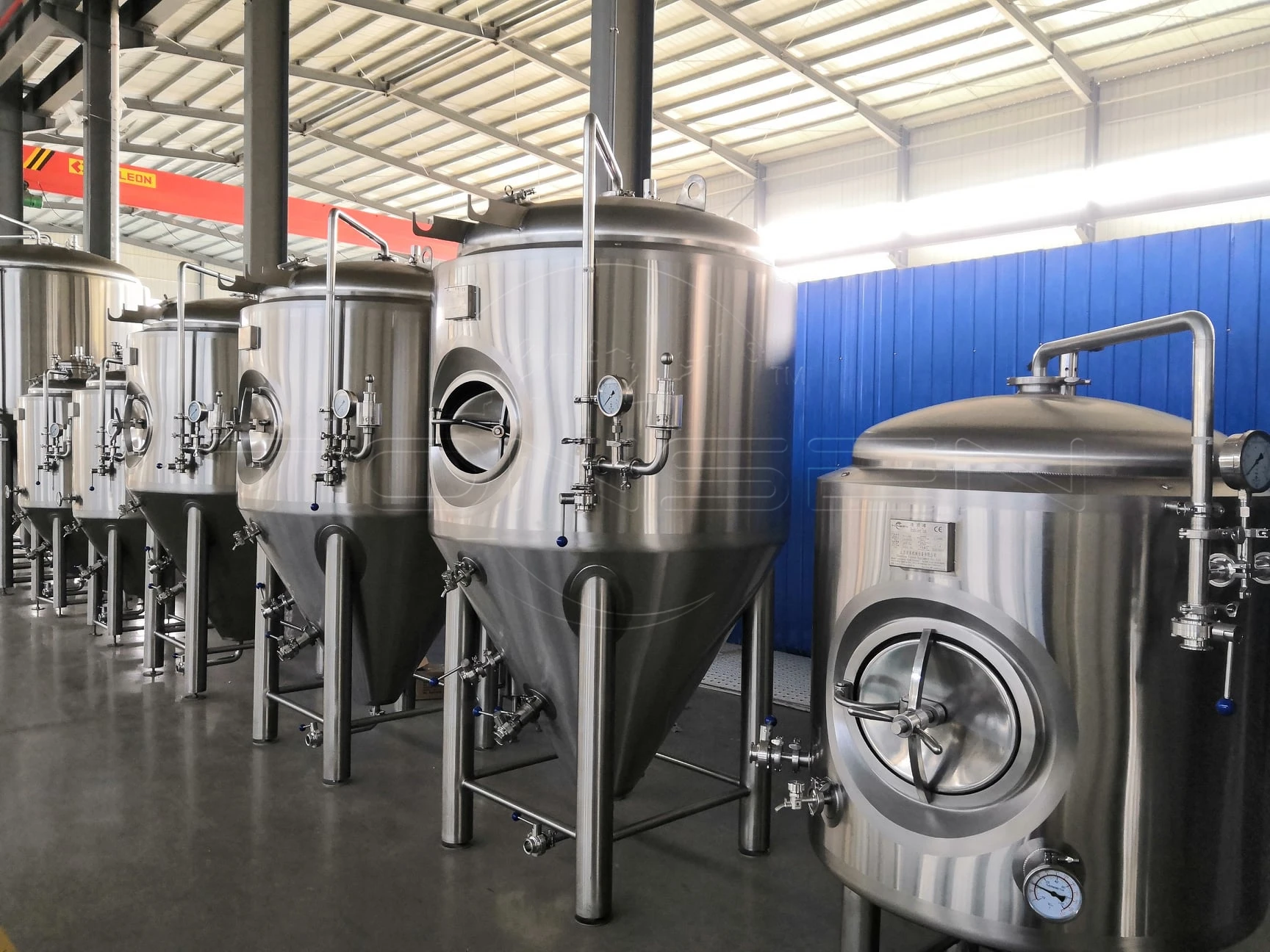 a whole set of 7bbl brewery equipment by steam