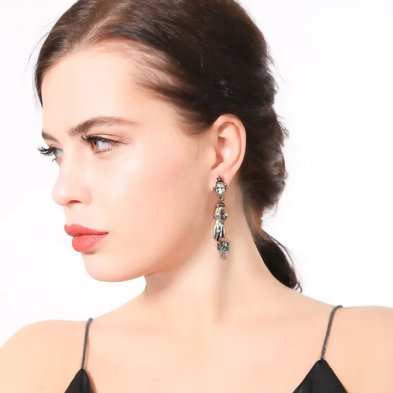 Retro Stud Earrings Female Gothic Skull Crown Personality Wild Hand Earrings