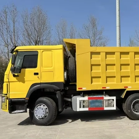 Б/у тягач 8x4 из Китая хорошее состояние с задней камерой и левым рулевым управлением популярная модель