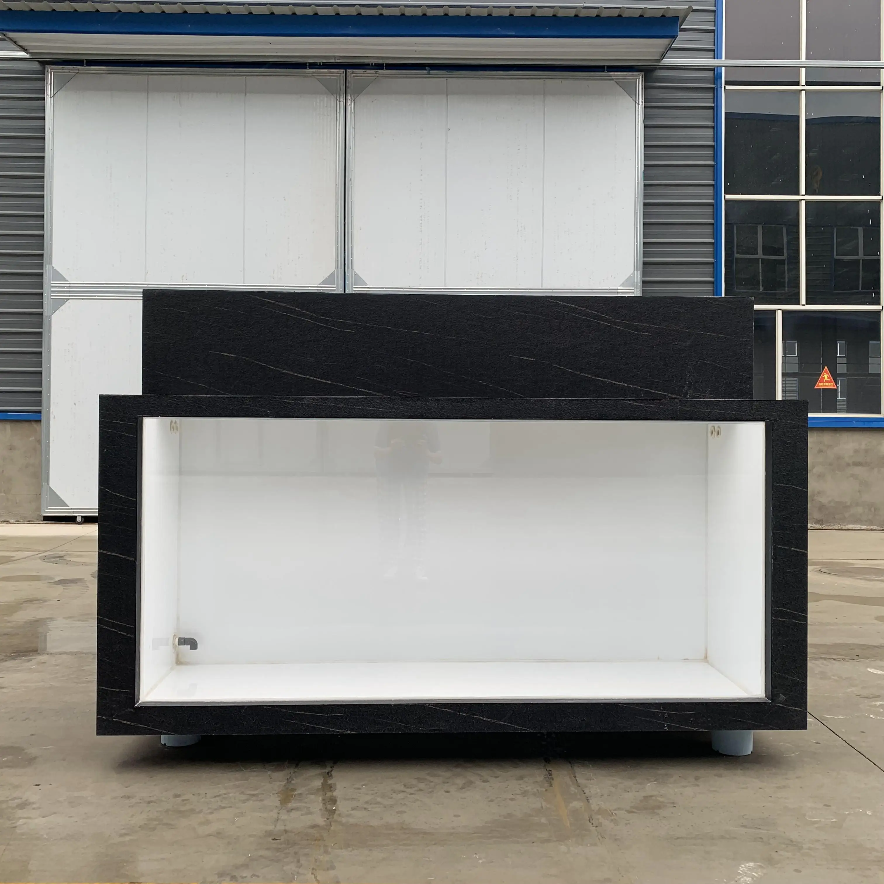 cheap outdoor large small 500 gallon cool fiberglass big fish tank malaysia design aquariums tanks koi tank prices