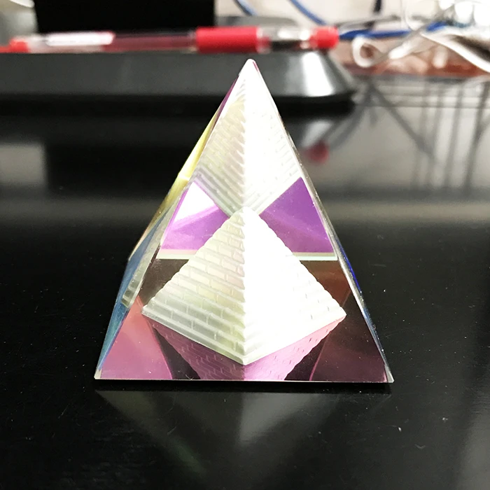 Best popular crystal cheap  egyptian pyramid desktop decoration crystal pyramid paperweight
