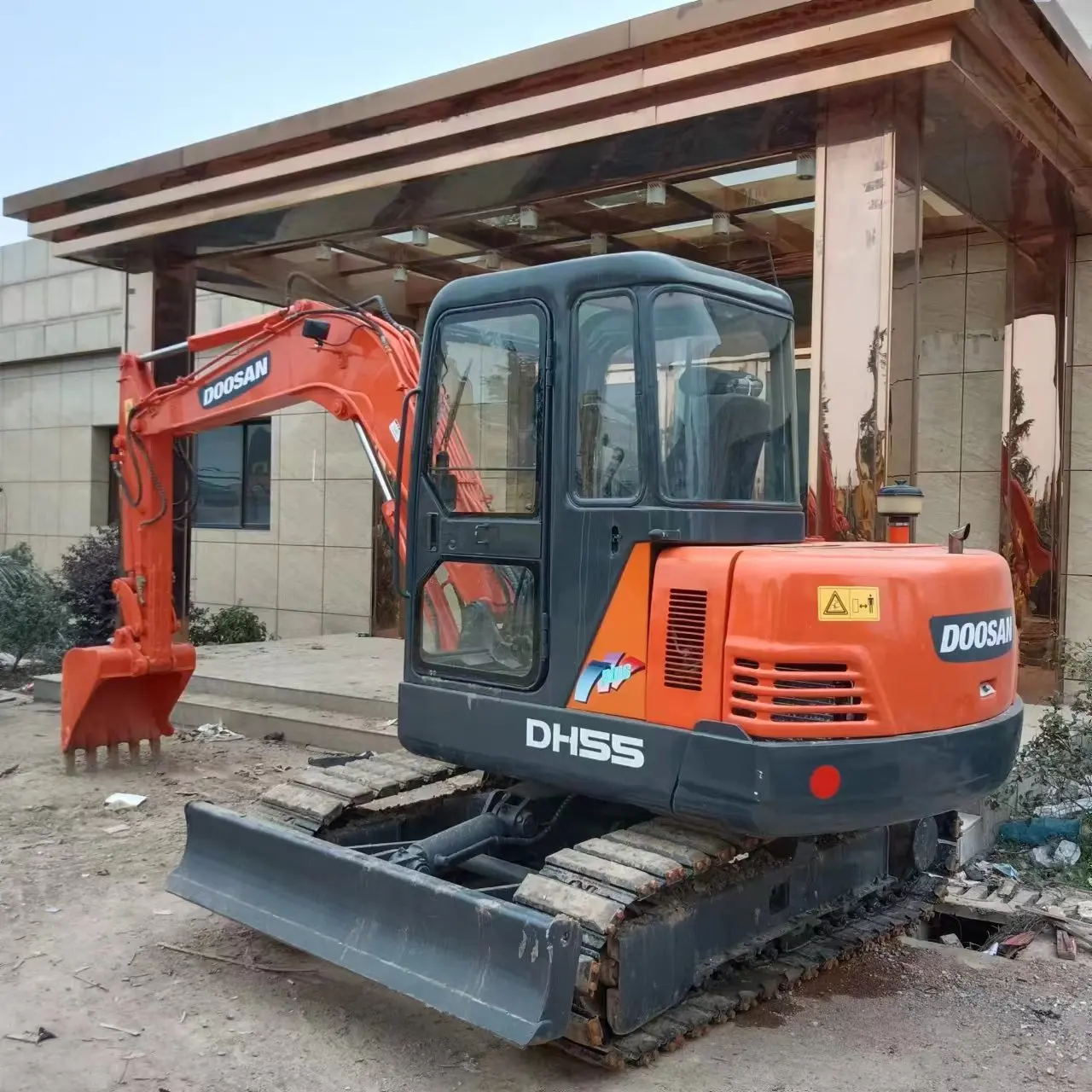 Used Hydraulic Excavator Doosan DH55 mini 5 ton Crawler Digger with good engine and pump