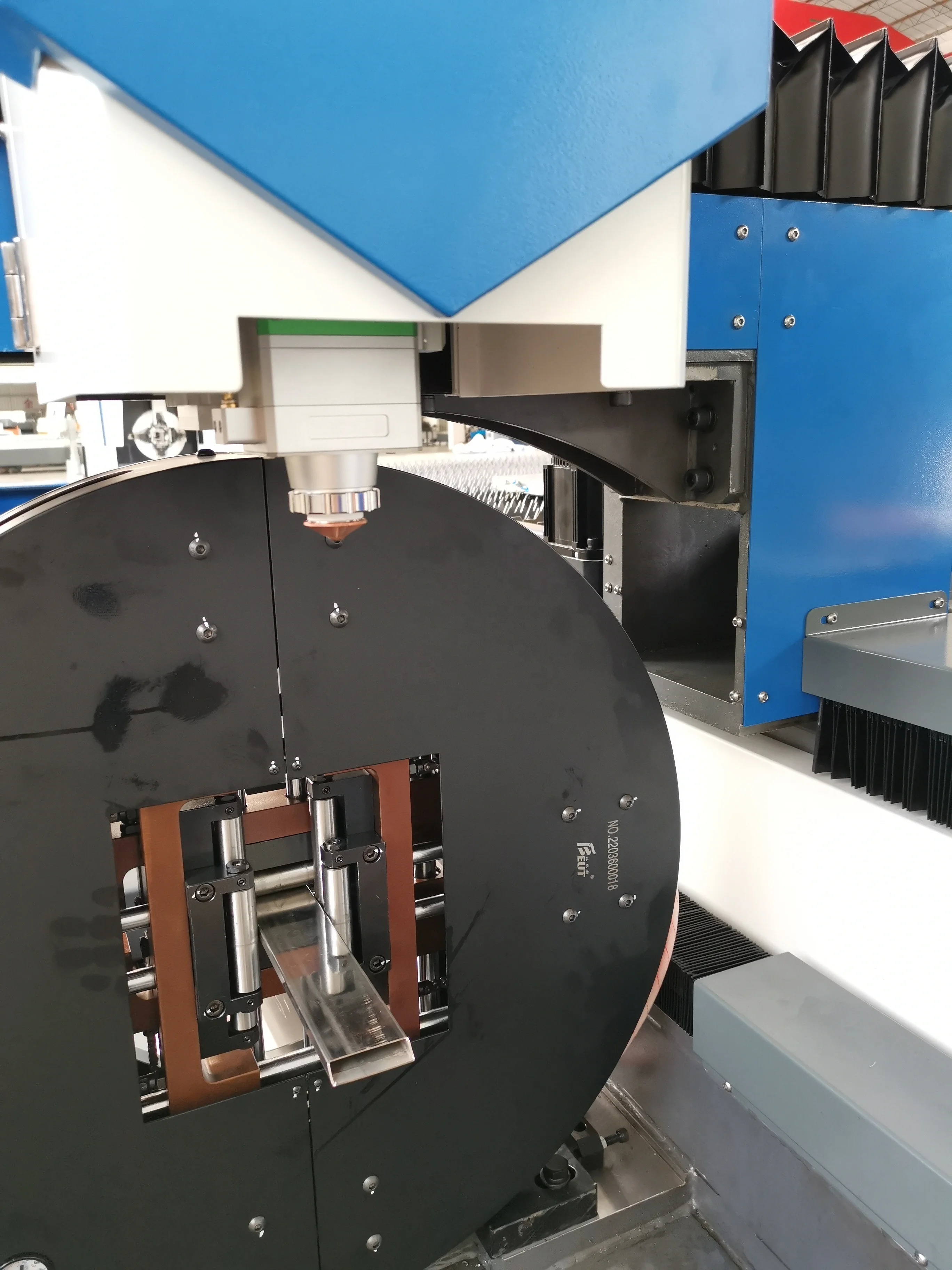 Top Seller Laser Cutting Machine Manufacturer Factory Outlet FL-PT3015 Fiber Laser Cutter Machine for Tube and Pipe