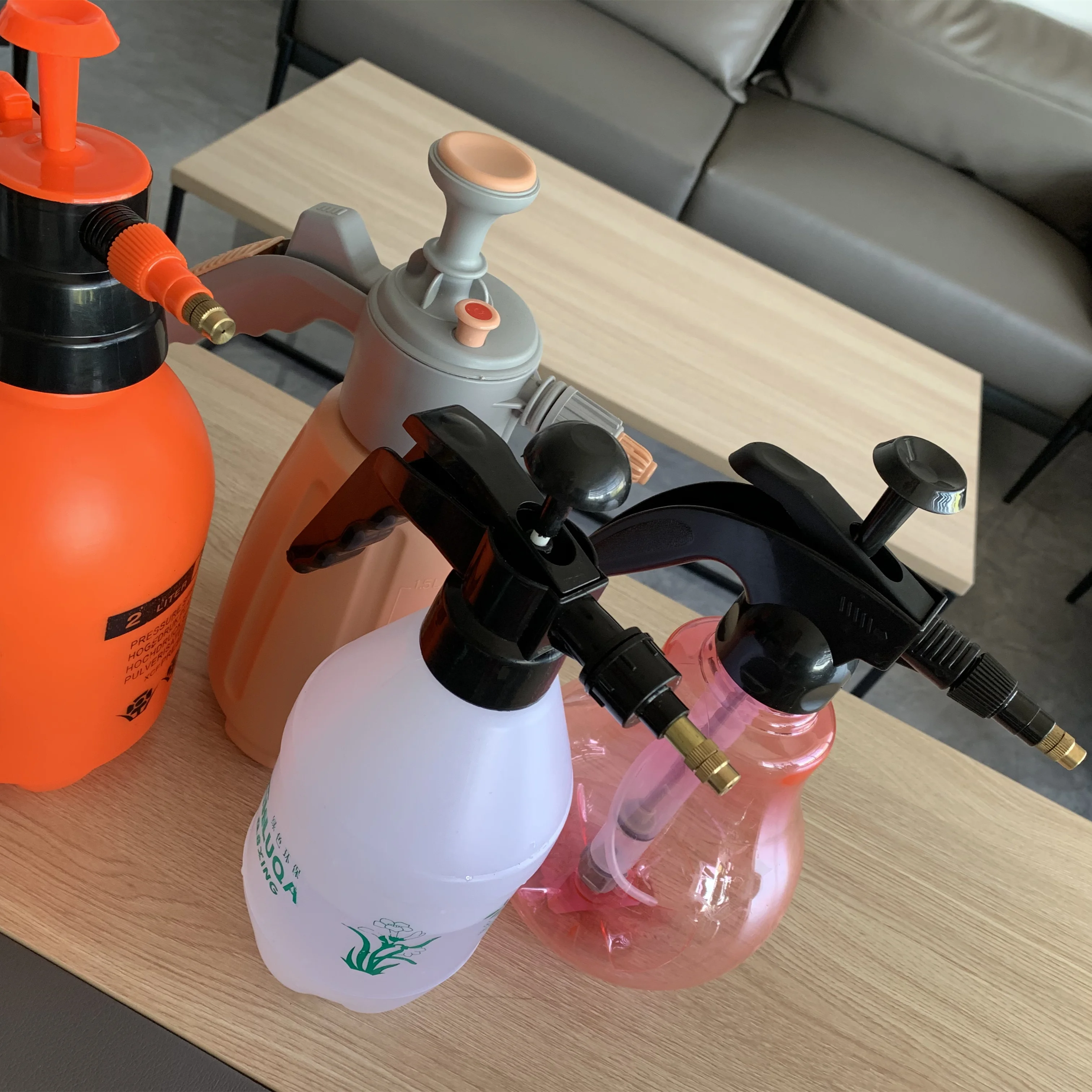 2025 New JINTIAN SPRAYER Supply 2.5L Big Garden Sprayer Bottle For Watering And Pesticide Spraying