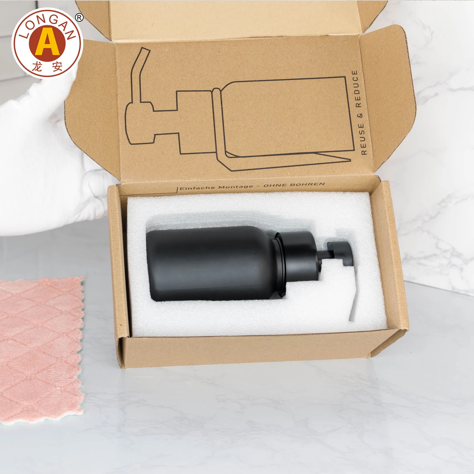 Hot Style Competitive Low Price Empty Clear Glass Bottle Cream Airless Dispenser Set Lotion Container With Pump Dispenser