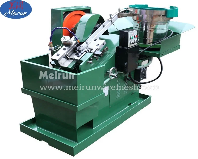 Thread rolling making machine