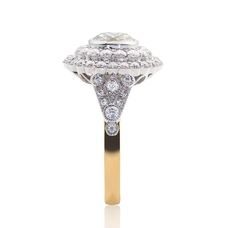  Изготовленный на заказ ювелирное изделие для помолвки 18k золото муассанит кольцо с