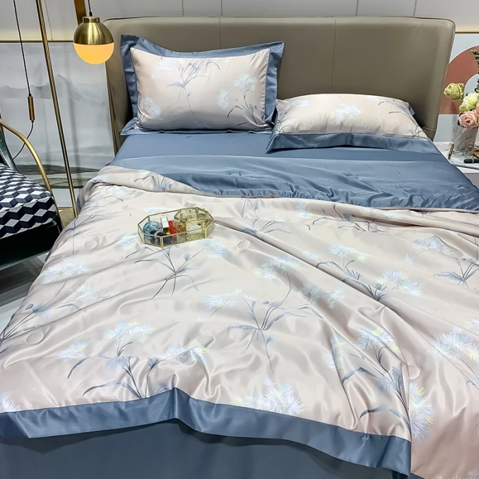 Microfiber Polyester Cooling Fiber Quilt Print Washed Silk Quilt Twin Size Silk Like Cooling Summer Quilt