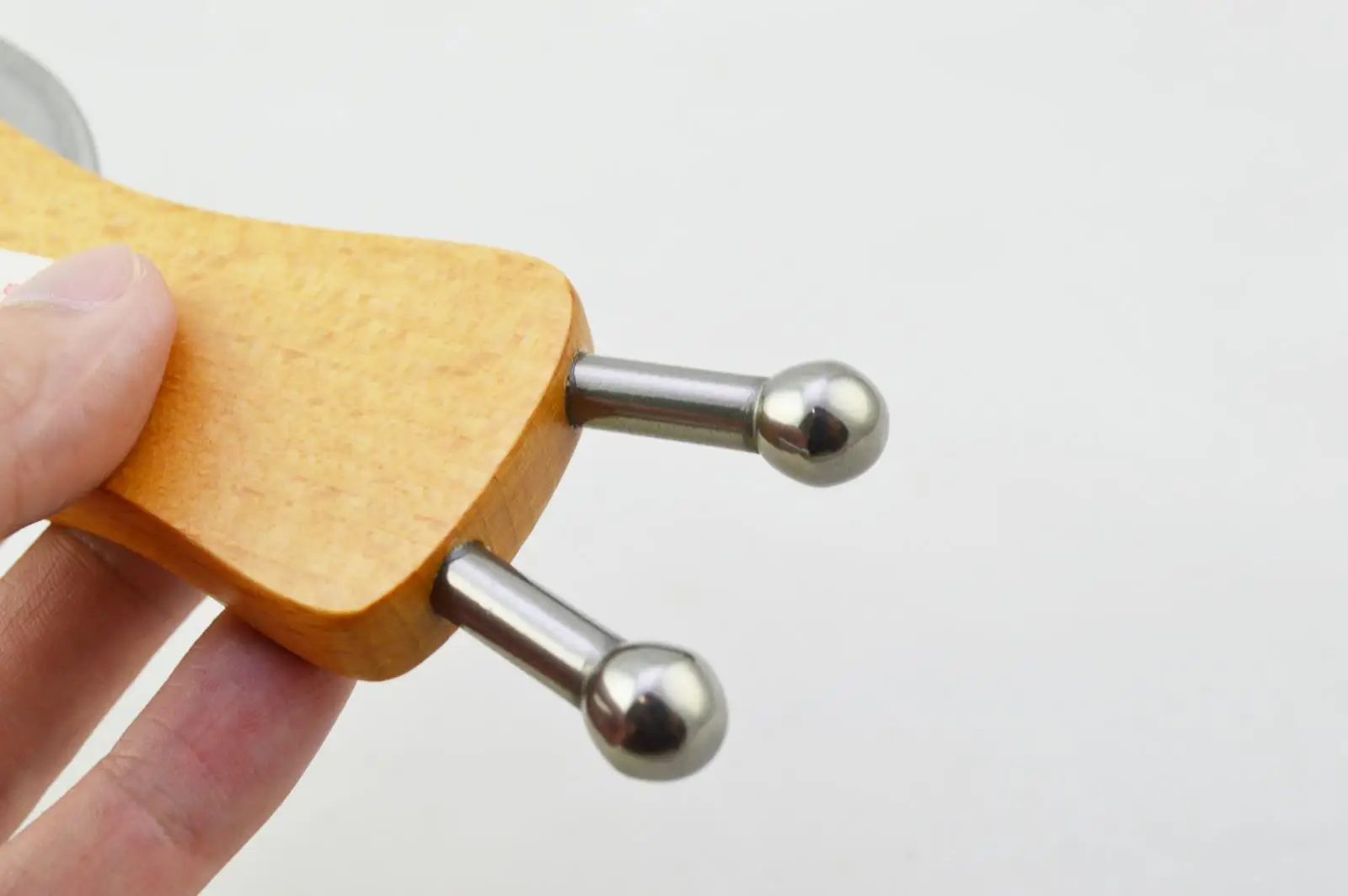 
Hot Sale Facial Lift Guasha Wooden Massager with 7 Needle Stainless Steel 