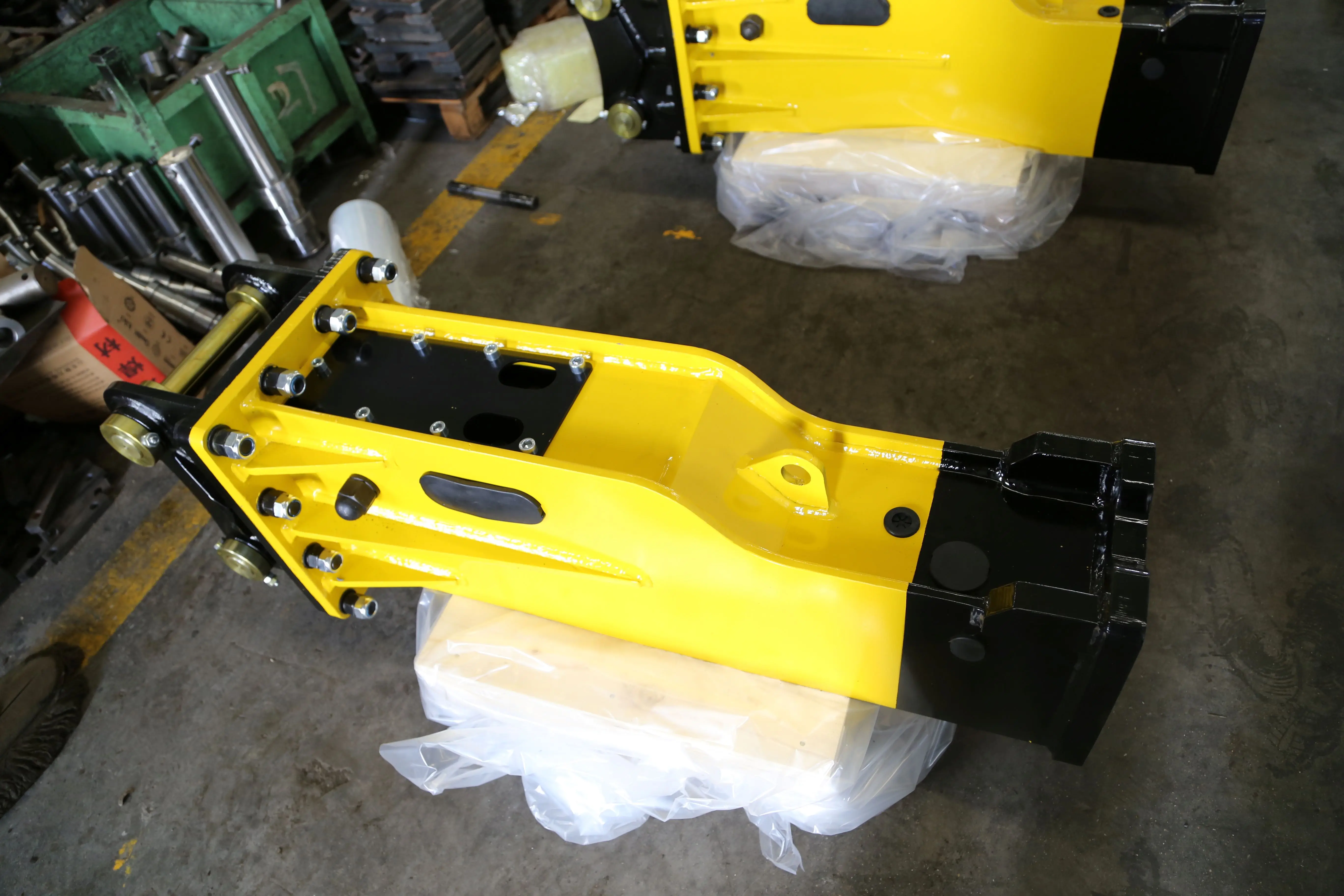 Factory Direct Sale Sb40 Hydraulic Hammer For Hard Rock Crushing Operations Hydraulic Breaker 5-7ton Excavator