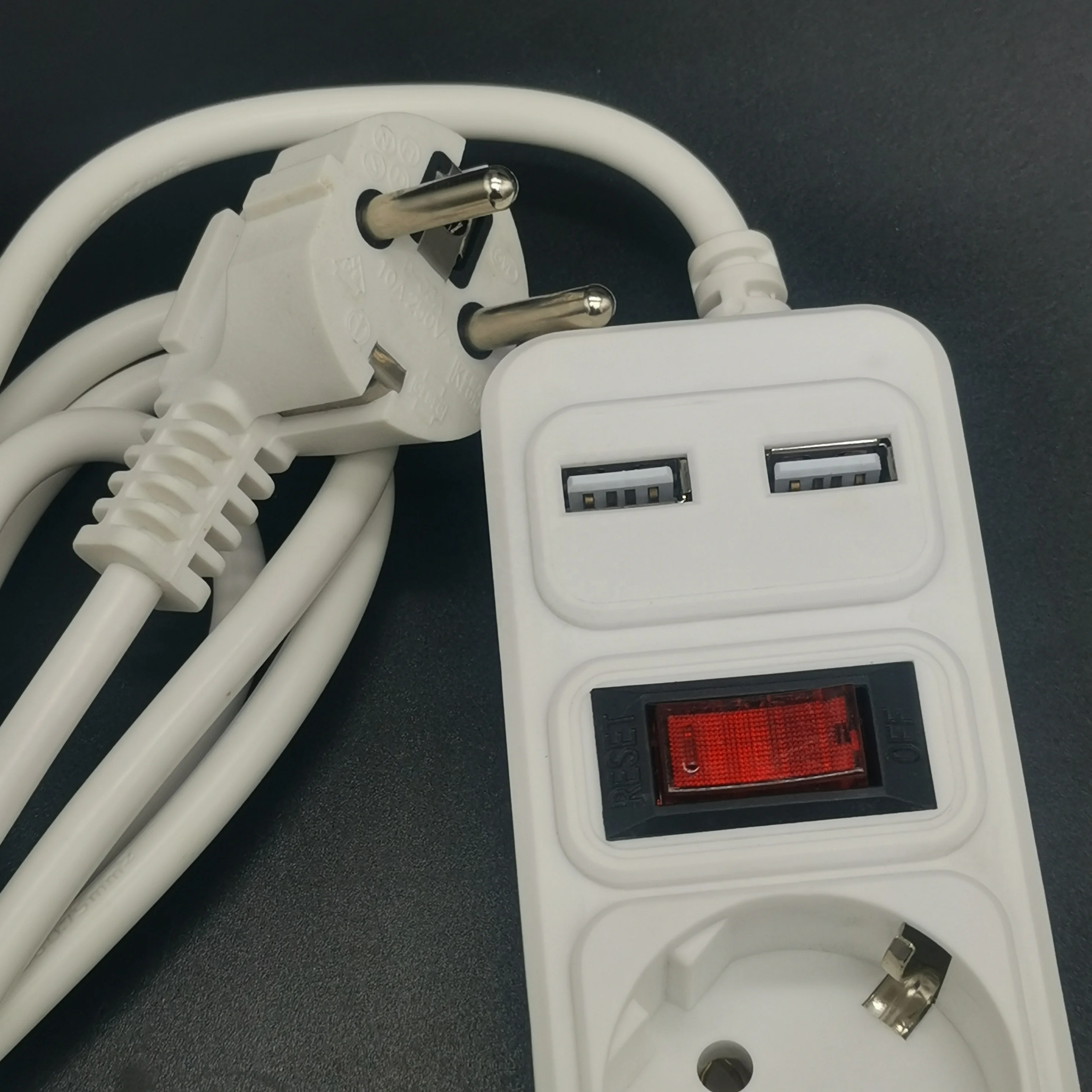 USB German Type Extension Socket with Over Load Protection 16A 250V German Power Strip with USB