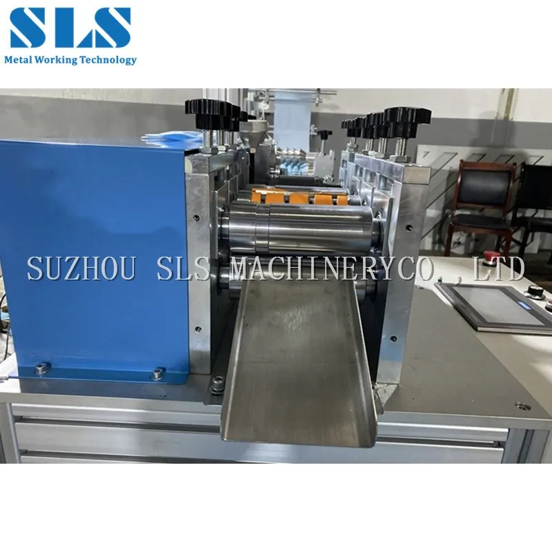 
Semi Automatic Surgical Facial Mask Making Manufacturing Production Line Disposable Medical 3 Ply Non Woven Face Mask Machine 