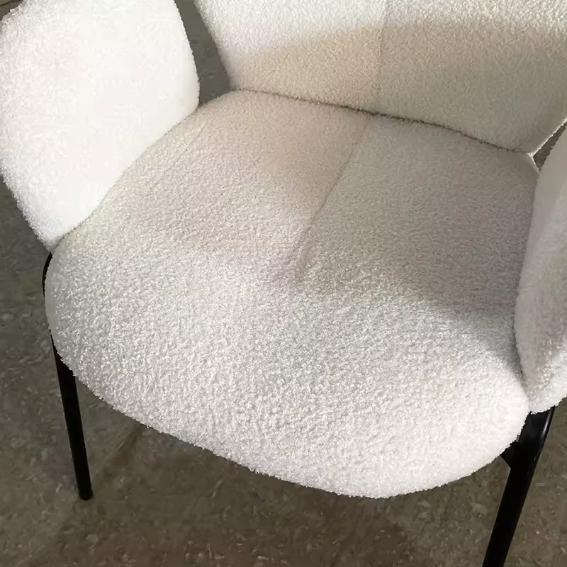 Low Price Fashion Design White Nordic Soft Cushion Velvet Restaurant Chair Kitchen Chair Velvet Teddy Fabric Dining Chair