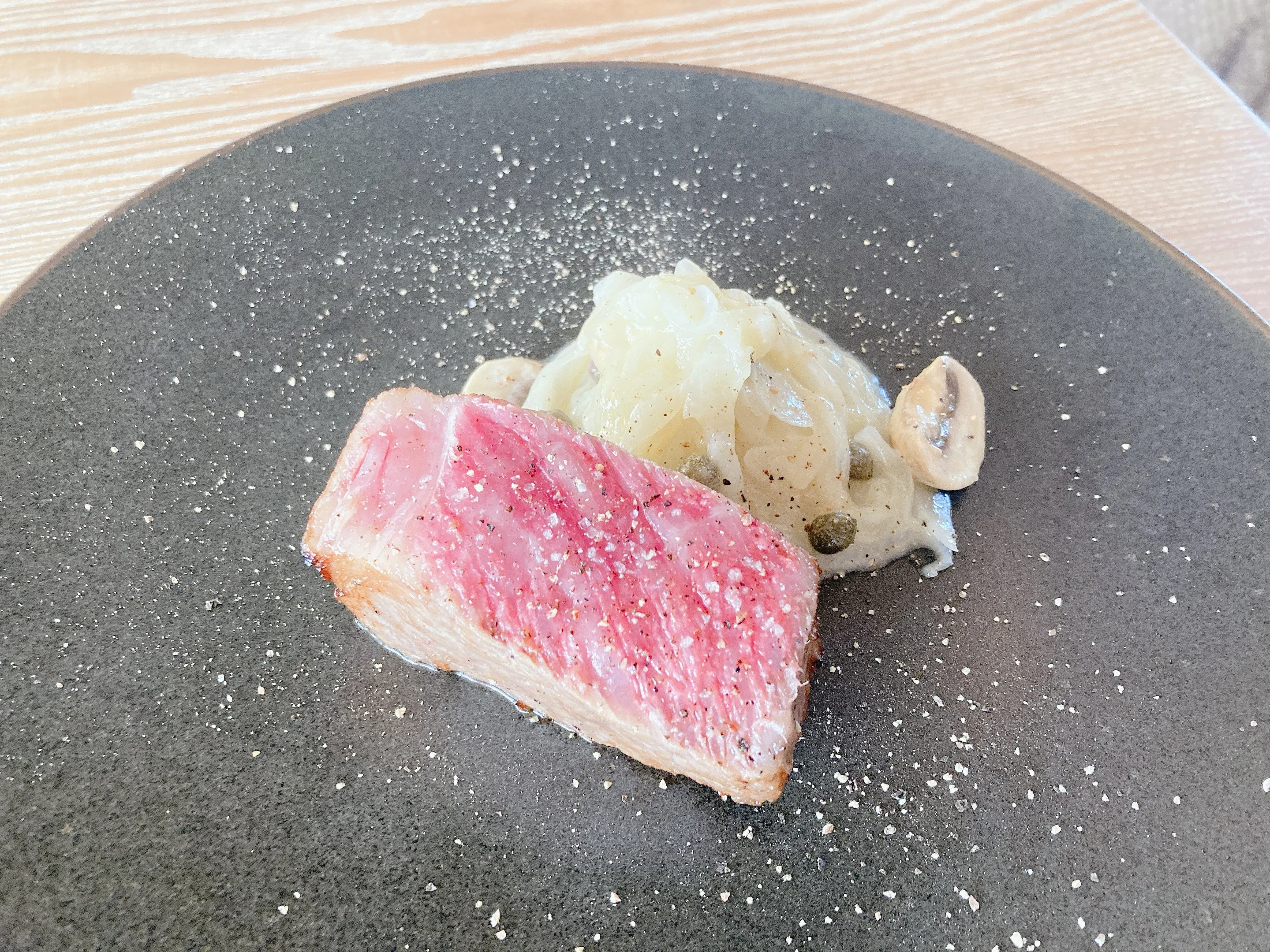 Rich flavor high-quality sirloin Japanese wagyu beef meat frozen price