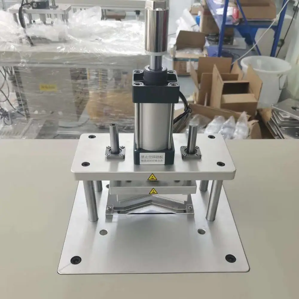 2021 Высокоэффективная ручная KN95 маска боковая уплотнительная кромка пресс машина дешево и легче