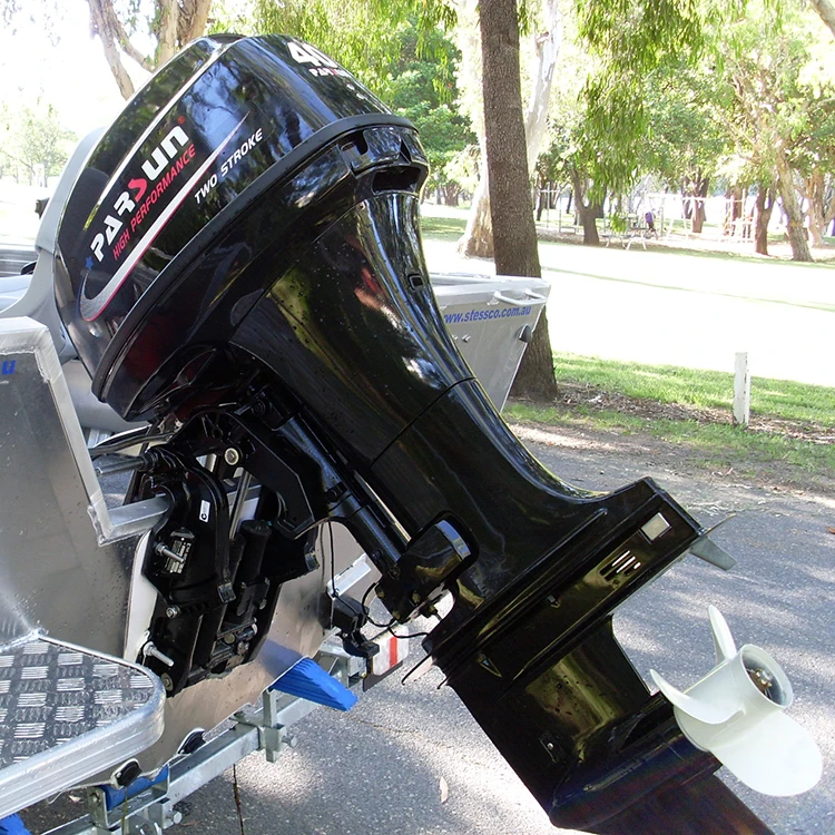 T40 703cc Displacement 2 Stroke Boat Sailing Engine 40HP 29.4Kw Outboard Motor Outboard