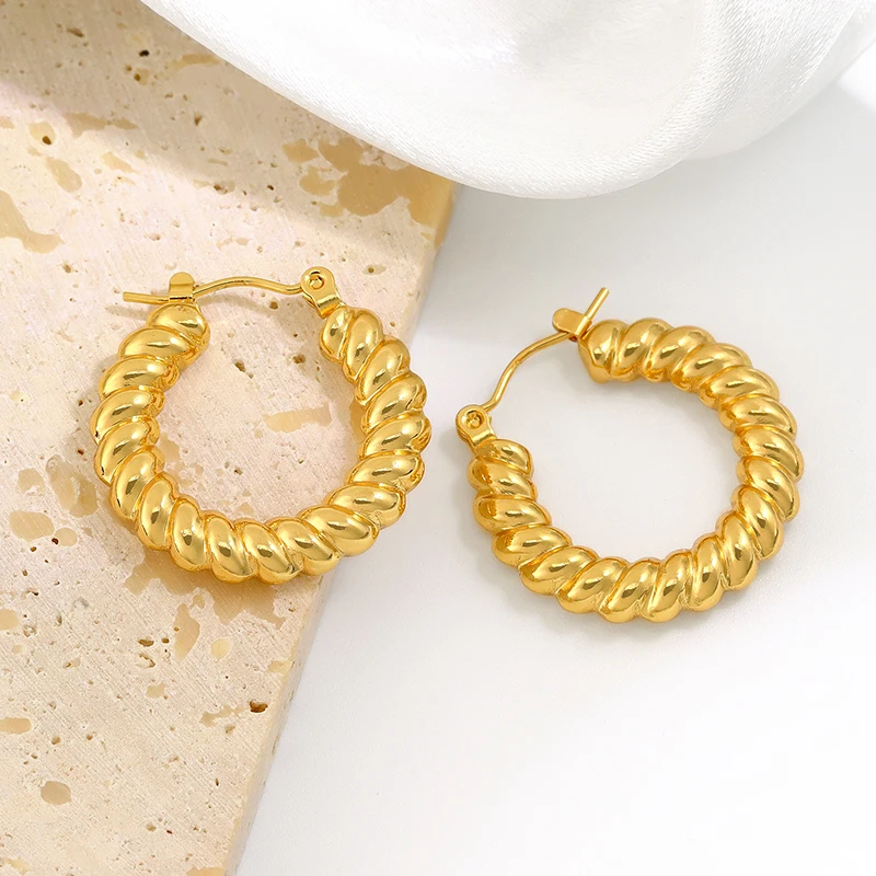 Wholesale Trendy 18k Gold Plated Stainless Steel Geometric Hoop Earring Vintage Huggies Earrings for  Women
