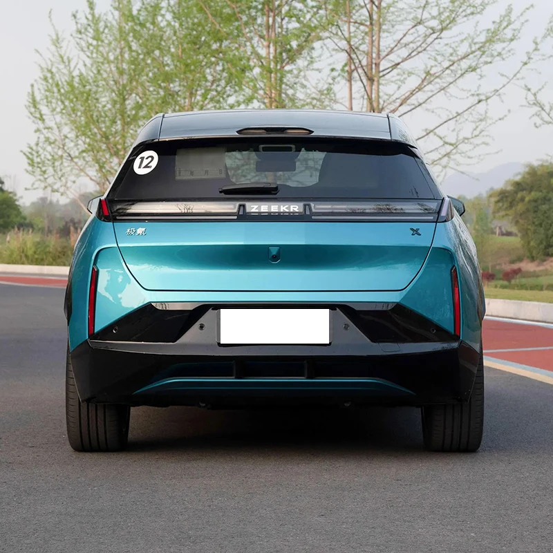 Stock  zeekr x 2023  white-blue interior 	 electr car price