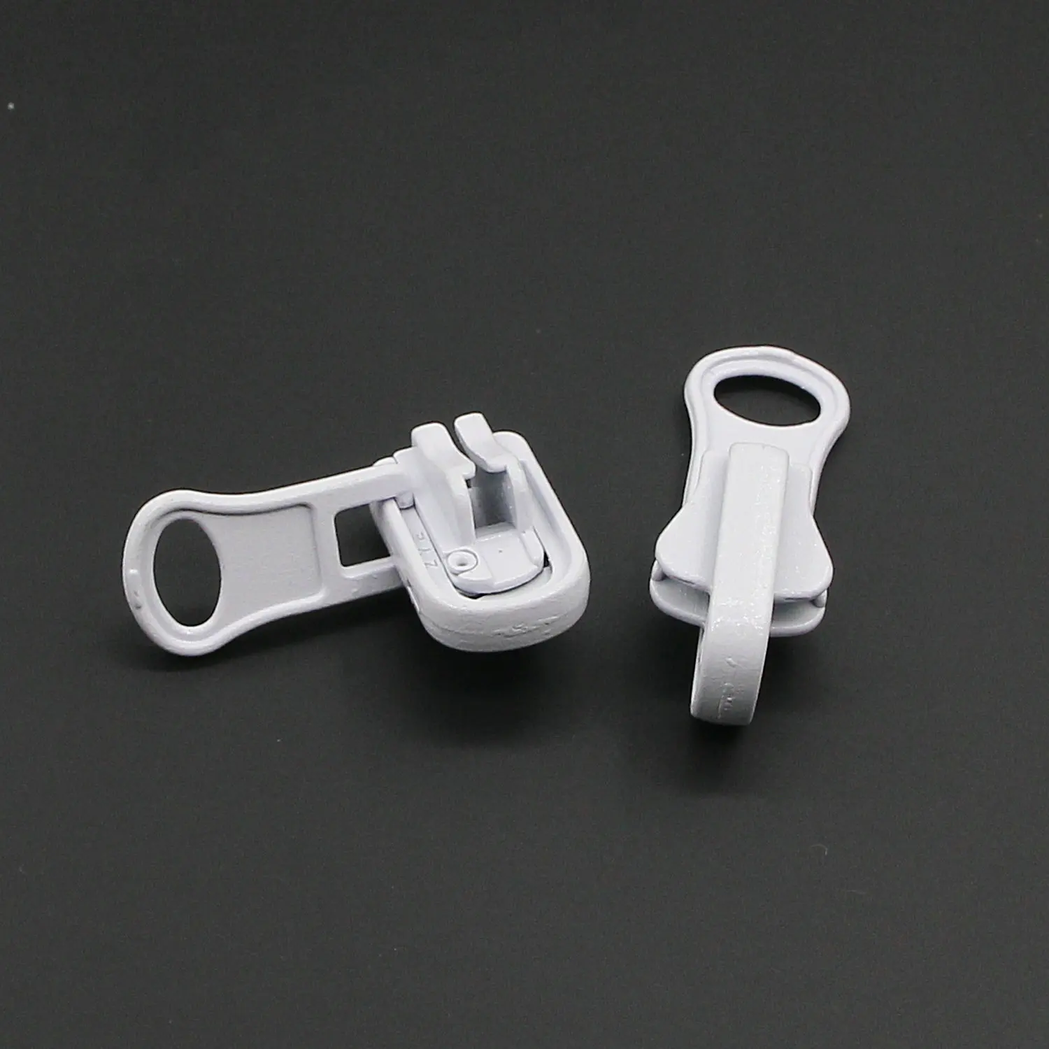 Custom bag metal zipper puller reversible zipper sldier