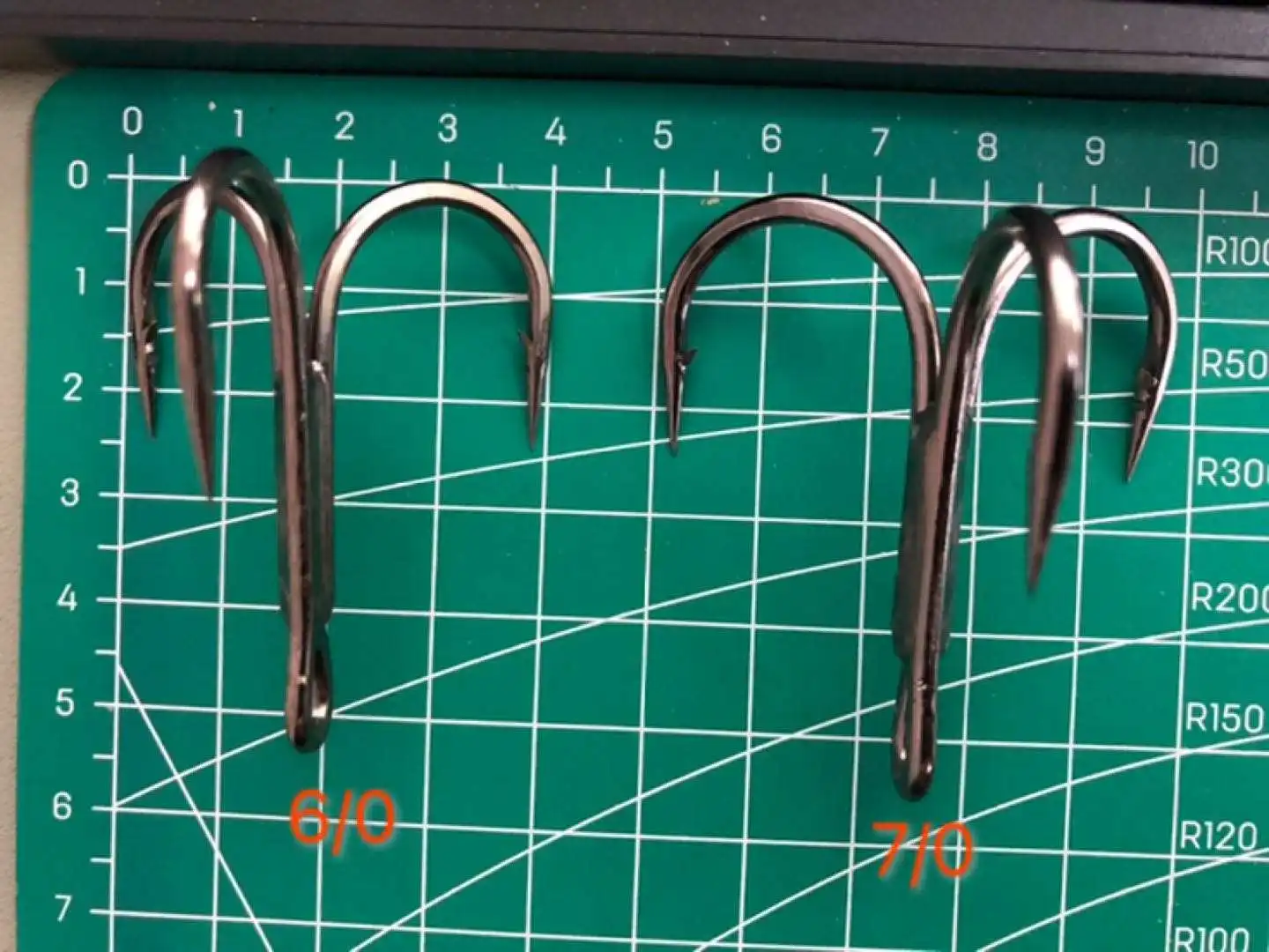 SUPERIORFISHING Big size Treble hooks German Alloy Steel material Rustproof Barbed fishing hooks U6