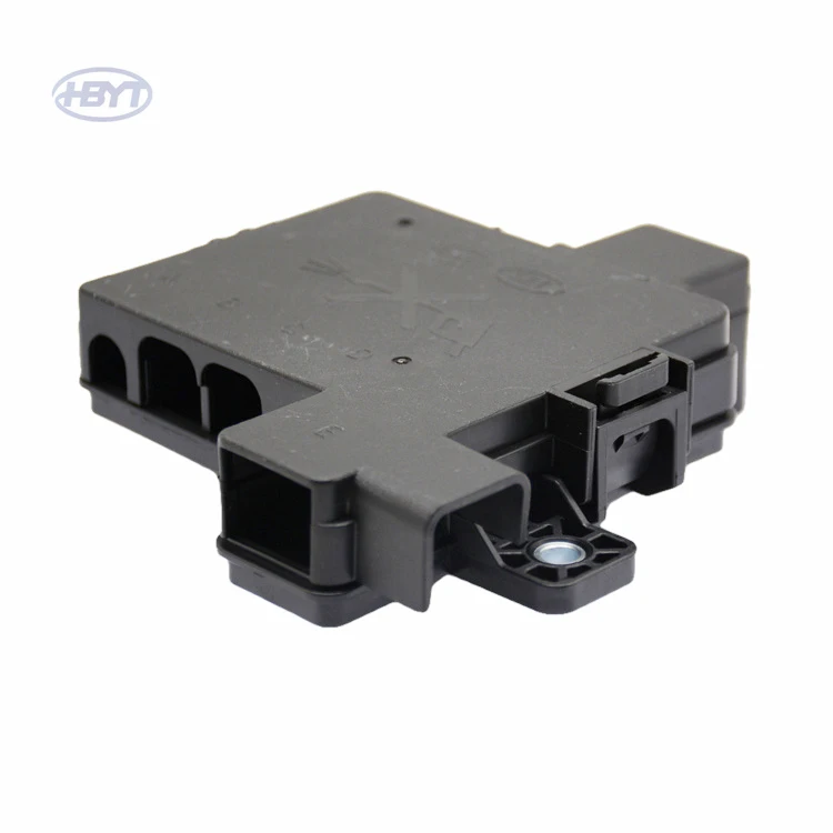 Featured car fuse box BAD3-30110 BAD3-30200 relay socket blade type fuse box fuse safety box