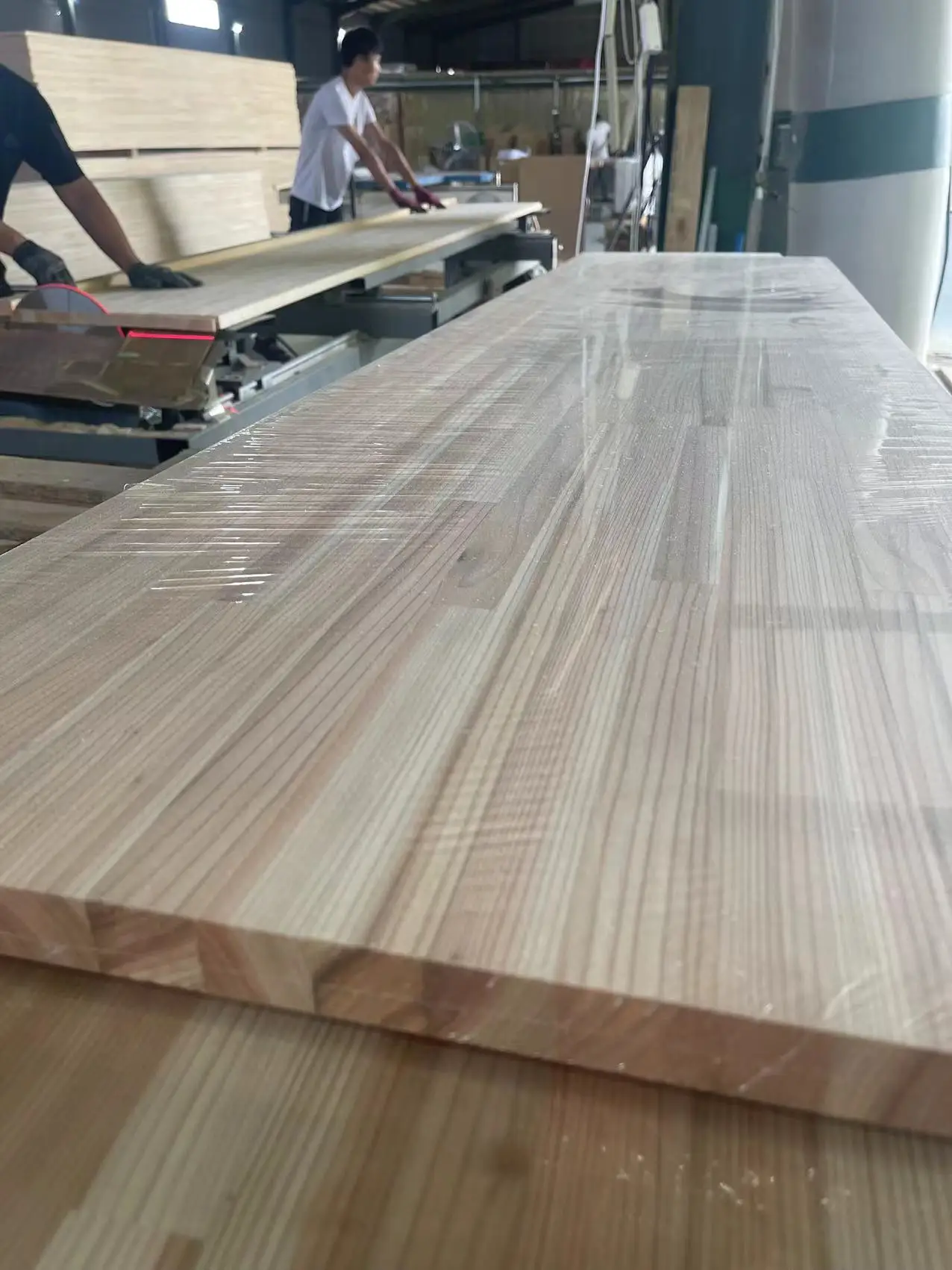 Finger Joint Board Custom Cedar Wood Decorative Surface Furniture Color Desk Mate  Free cedar finger board  to Japan