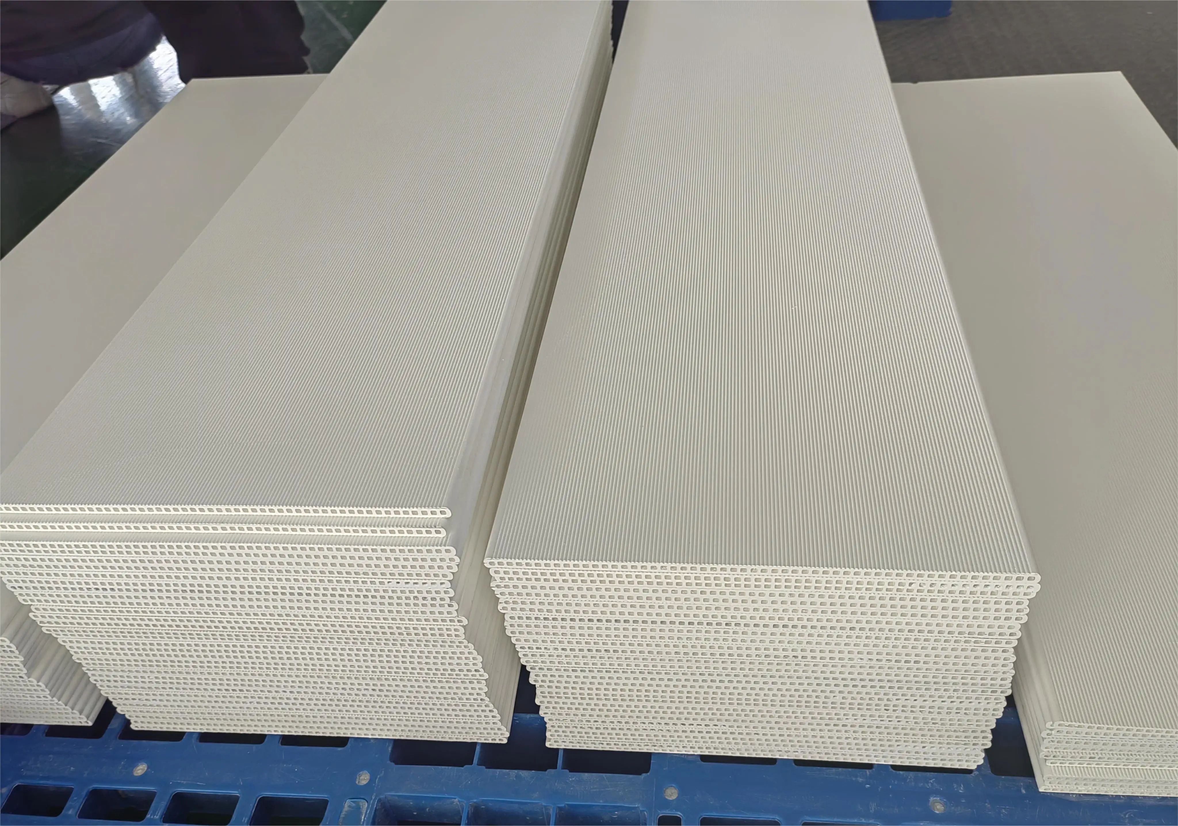 Factory Supply MBR Ceramic Membrane Equipment Porous Ceramic UF Flat Sheet Ceramic Membrane Filter