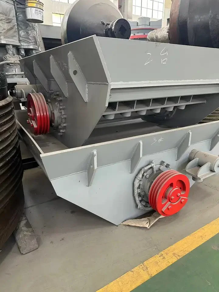 China Manufacturer Stone Supply Vibrating Feeder Vibrating Feeder Price
