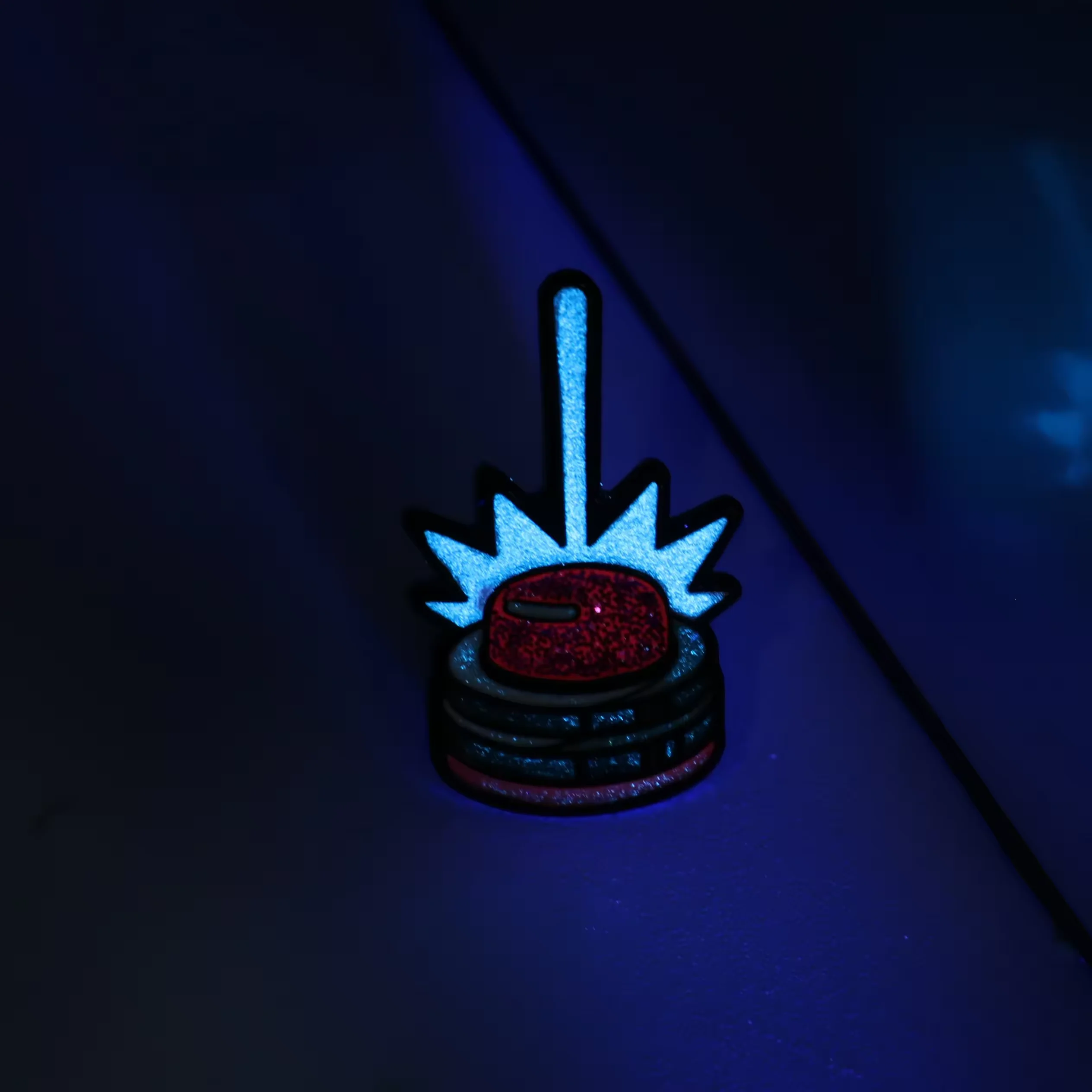 custom Fashionable noctilucent mini Sparkling powder baking paint metal PIN custom glow in dark enamel pin