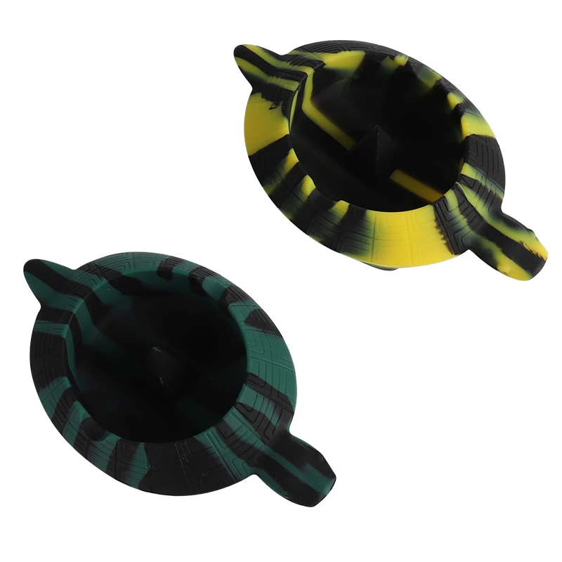 UKETA cute heat resistant cartoon turtle shaped desktop ashtray silicone table ashtray with poker