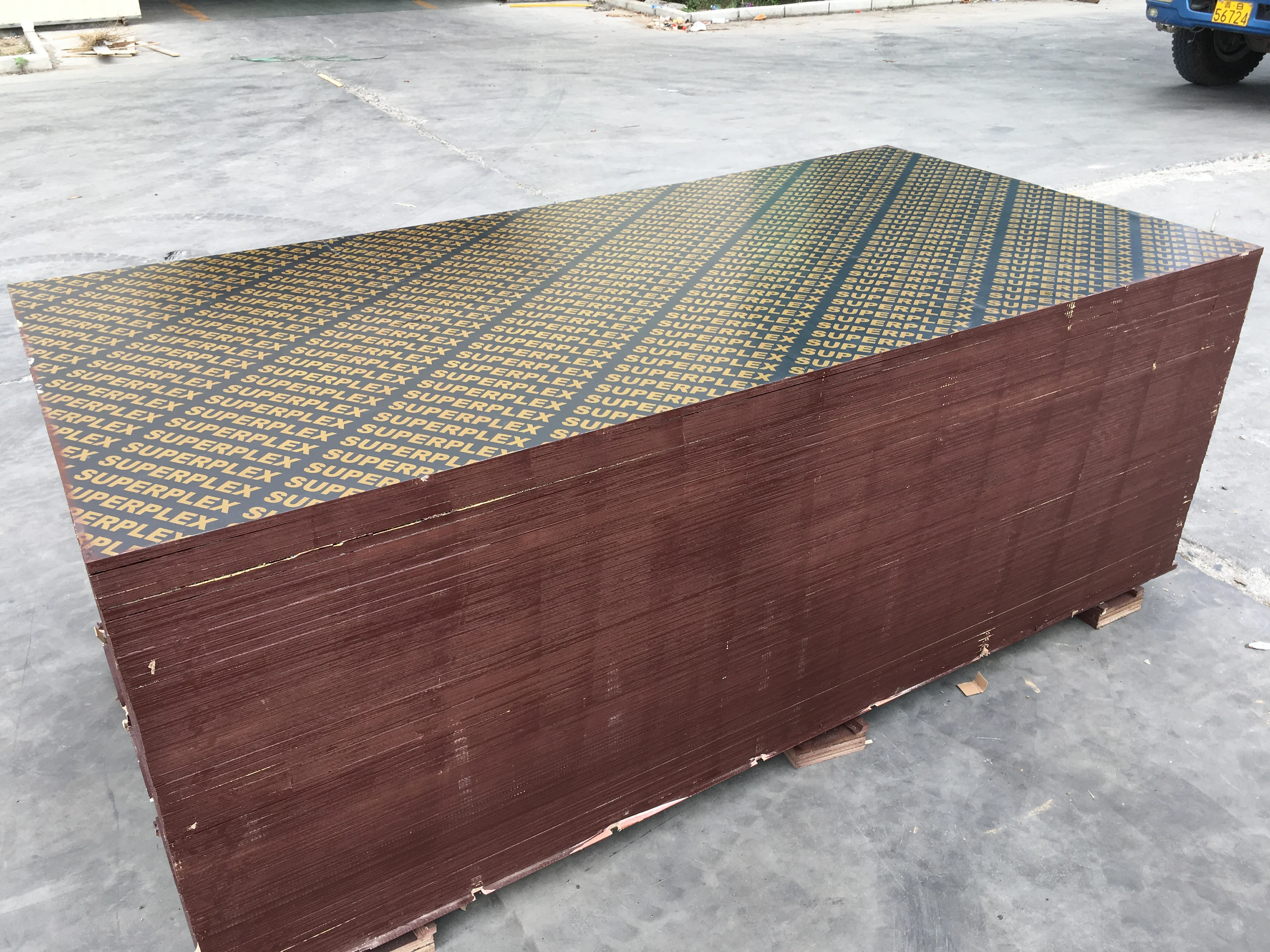 buy 10mm 14mm 16mm 20mm  waterproof marine plywood film faced plywood