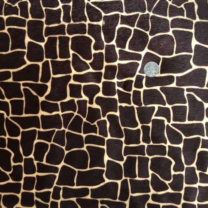 Ячеистая ткань с принтом коровы