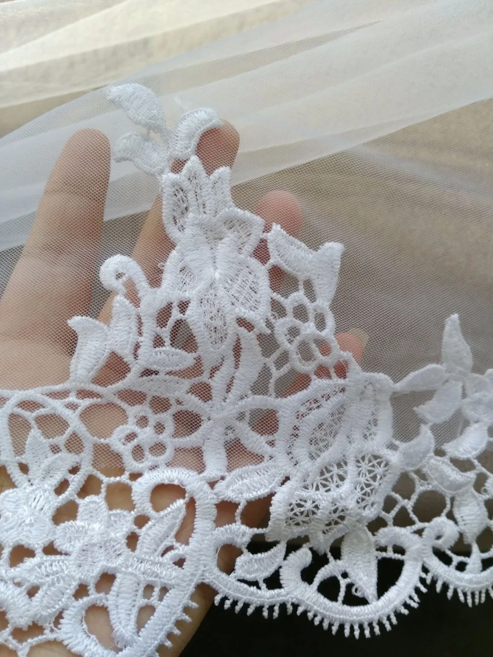 S8858F  New Embroidered White Water-Soluble Lace Wedding Drag Tail Veil Two-Layer Lace with Gauze Perfect Campaign Veil