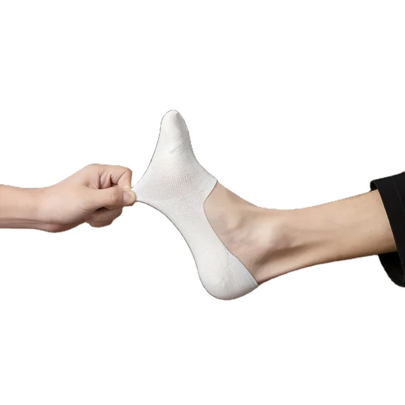 Hot selling high quality breathable cool dry socks silicone anti slip cotton antiskid socks custom no show low cut mesh socks