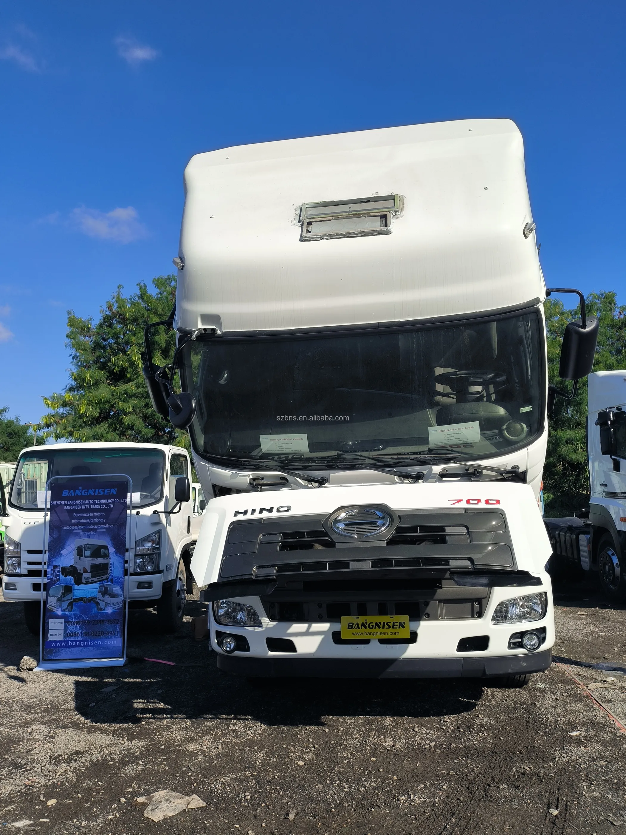 Hino 700 live9