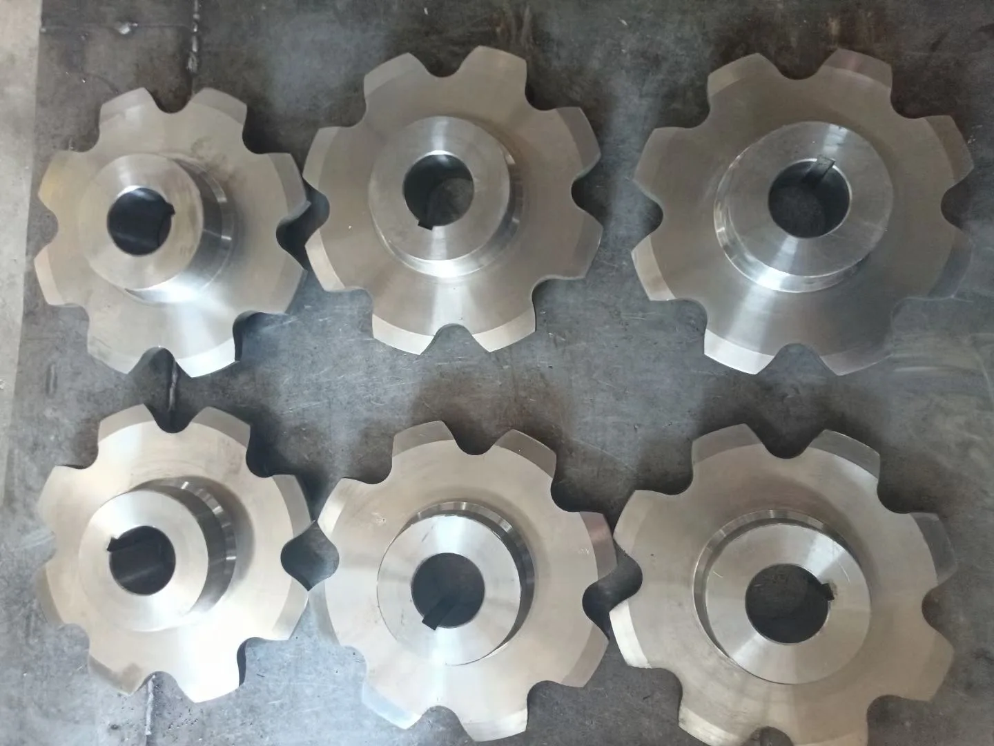 45 # Aisi304 high-quality Roller chain sprocket non-standard customized according to the drawing
