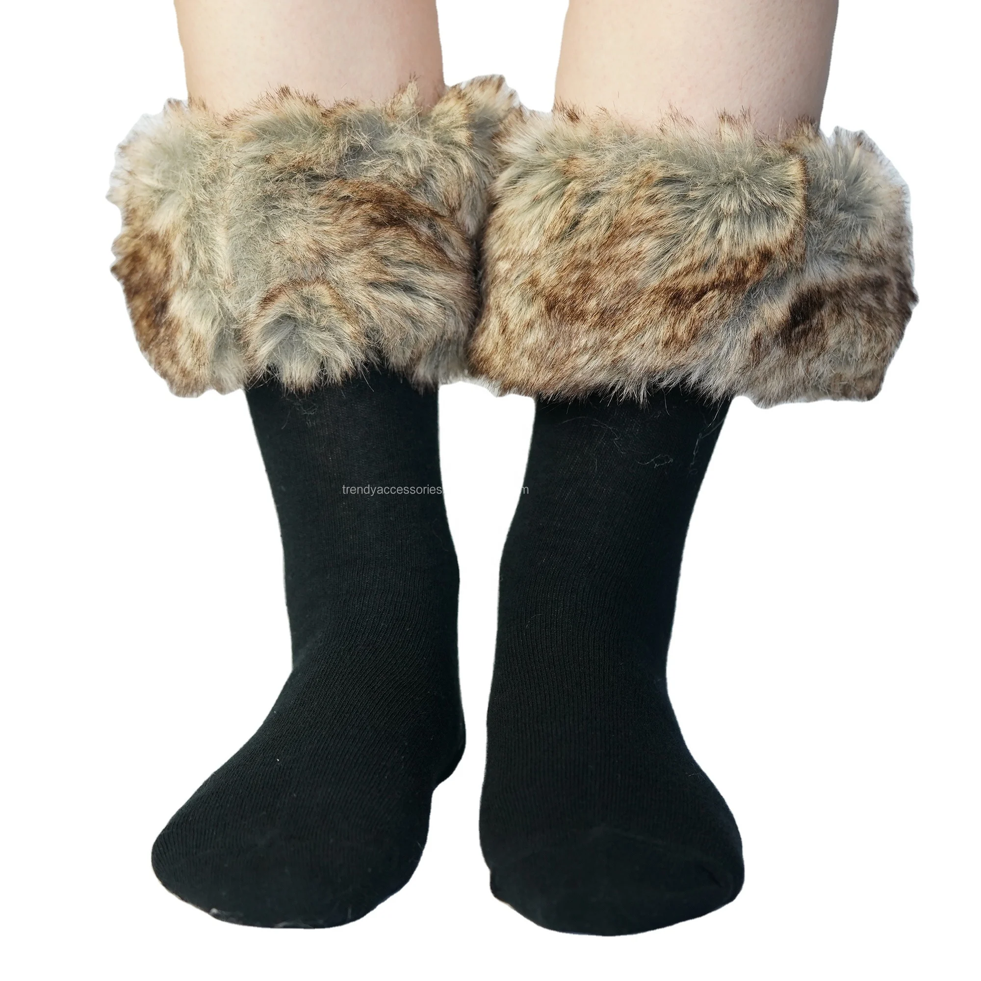 OEM Wholesale Fashion Fluffy crew Hosiery Custom Logo Women Faux Fur Cuff Socks
