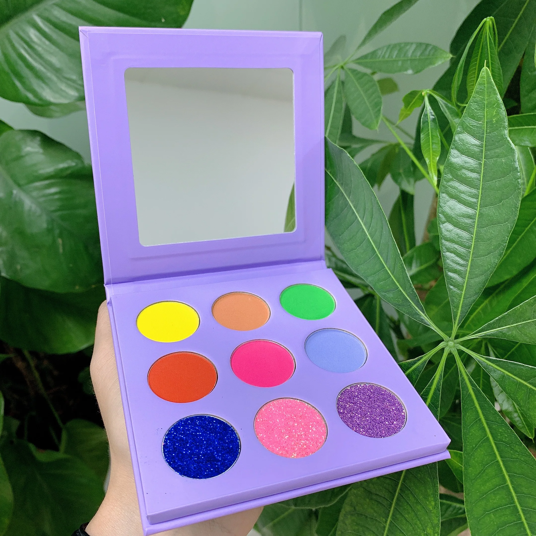 Private Label Vegan Makeup Cosmetics Eye Shadow Palette High Pigment Glitter And Matte Makeup Eyeshadow