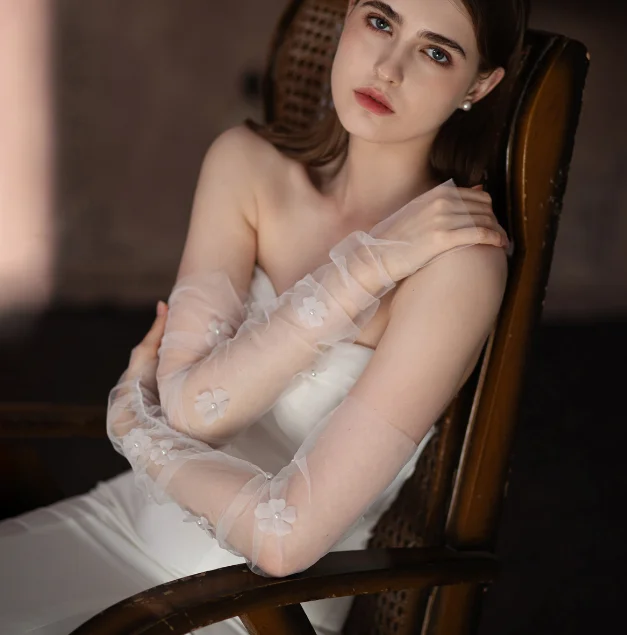 Свадебные перчатки для невесты