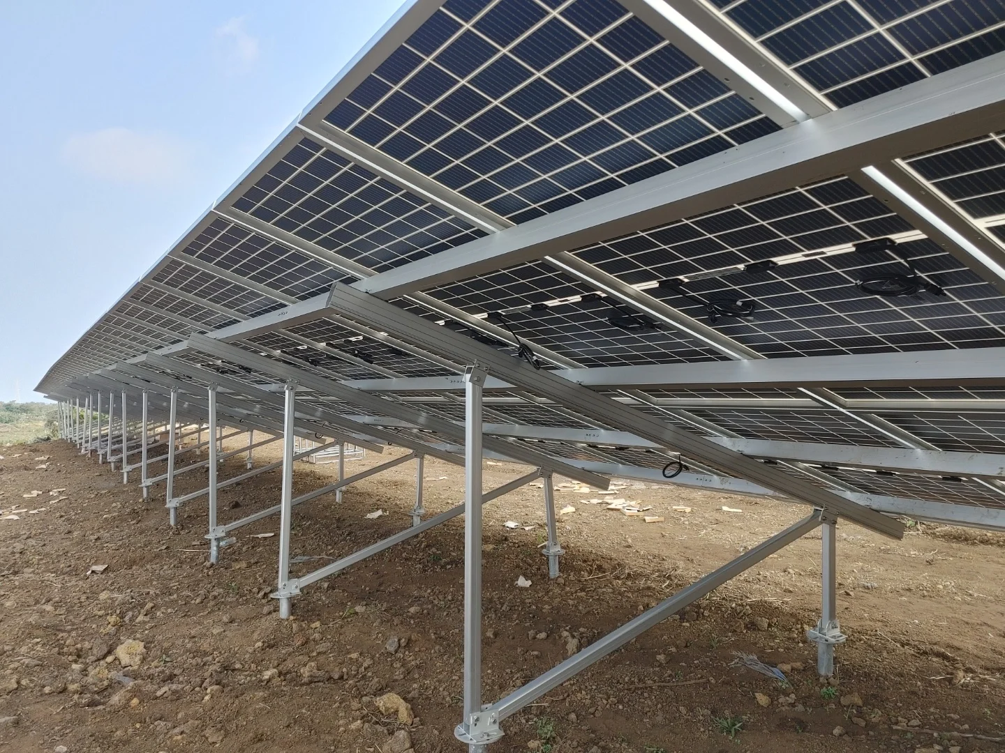 tongwei 585W 590W 595Watt Half Cut Mono Solar Panels 600W Monocrystalline Solar PV Module