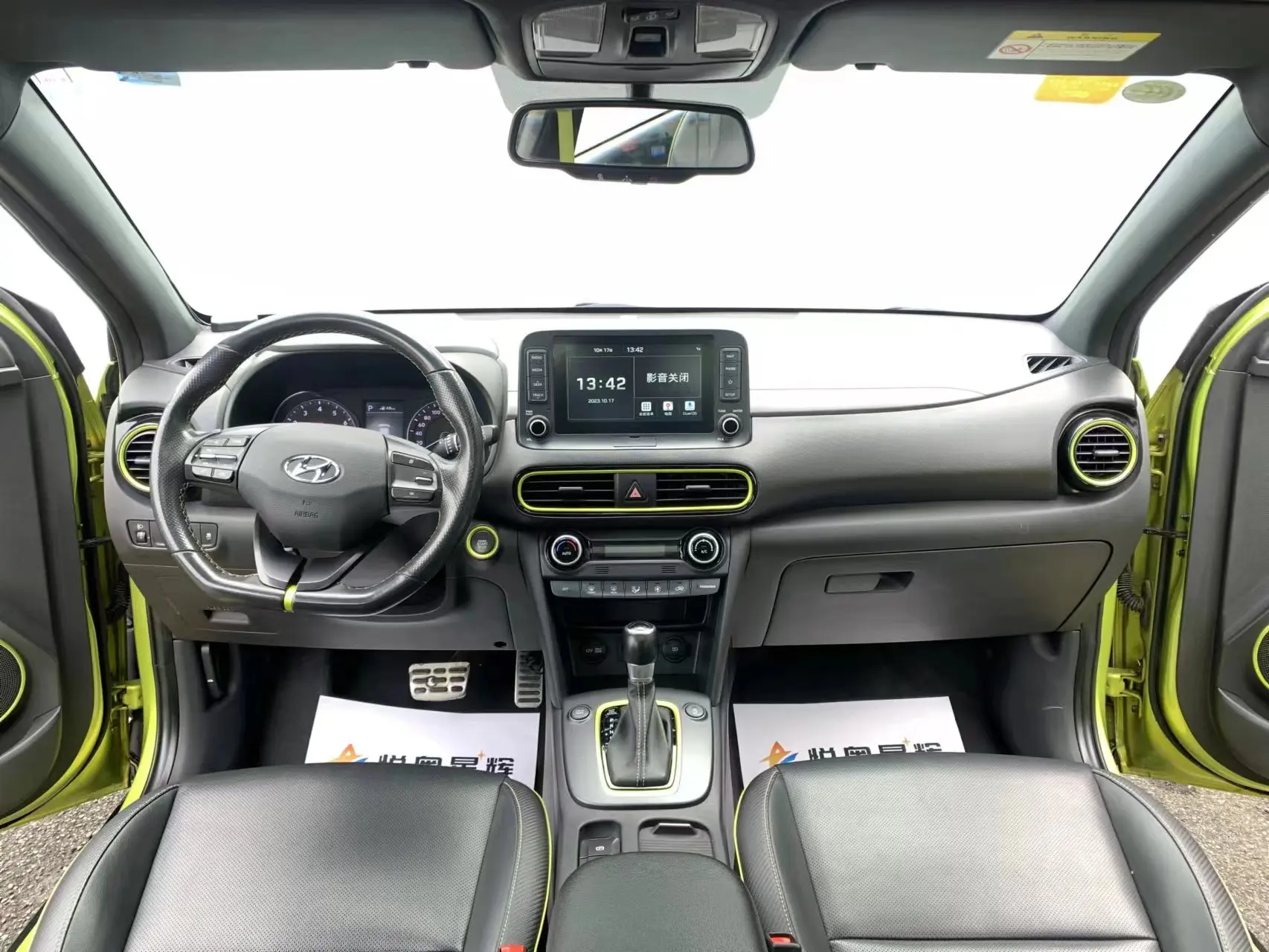 2019 Hyundai Encino SUV Turbo ручной FWD светлые темные кожаные сиденья для салона бензиновое топливо левое рулевое управление Подержанный автомобиль хорошее состояние