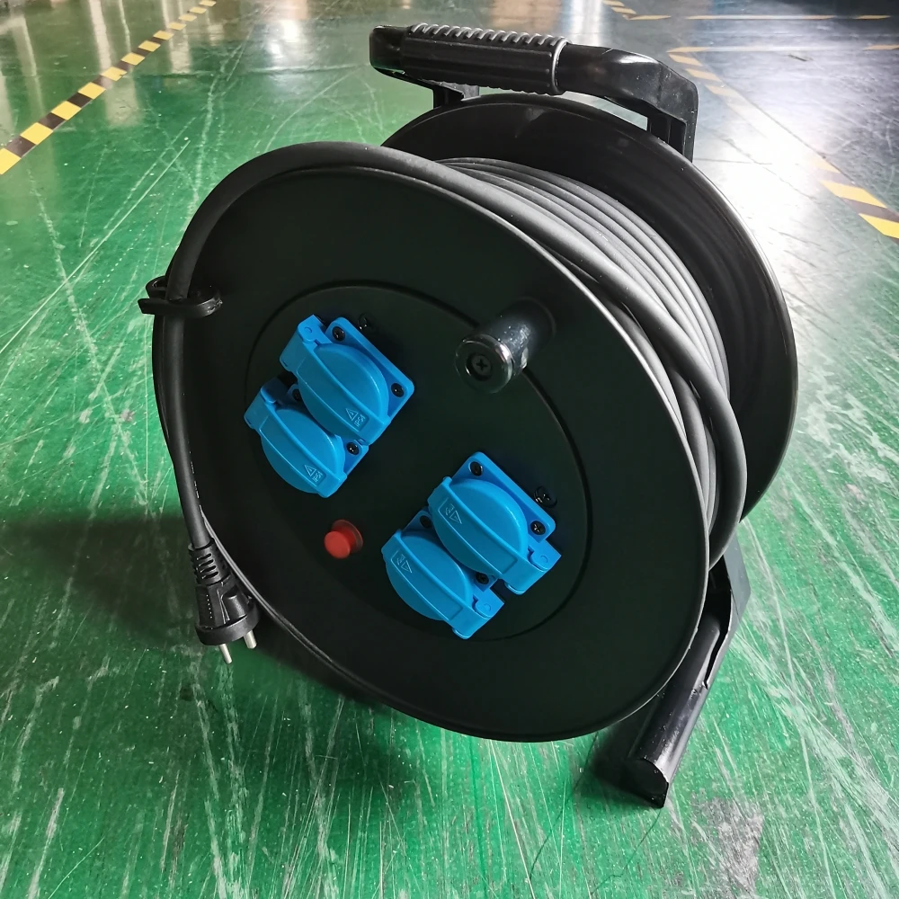 BENEW Factory Directly OEM ZD5002 4 Socket IP44 CE Certificated Simple Cable Reel With Over Heat Protector