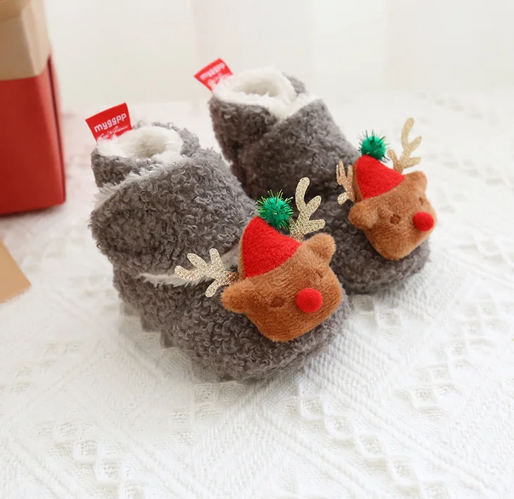 
Christmas Santa lovely design soft sole winter baby shoes 