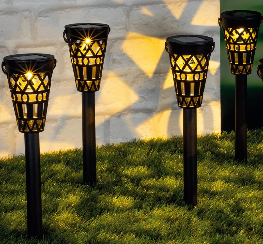 Newest zoom outdoor led solar camping lantern light camping lamp with flame