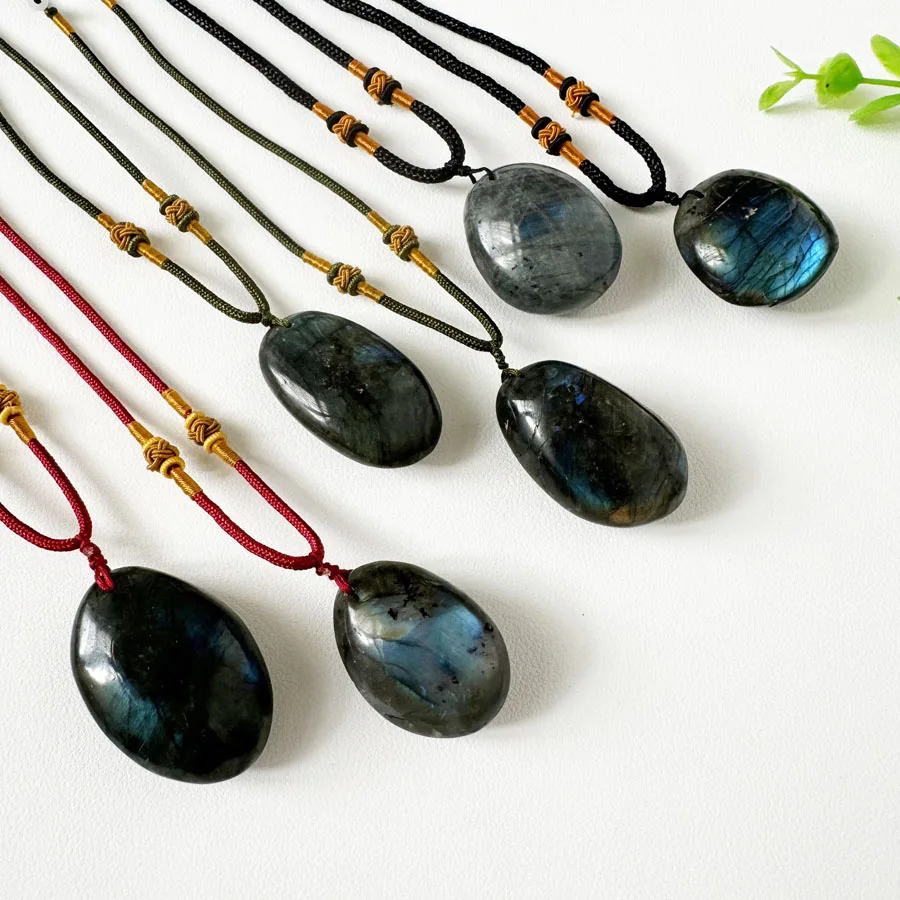 Irregular Shape Natural Flashy Labradorite Palm Pendant Healing Crystals Necklace Pendant For Gift