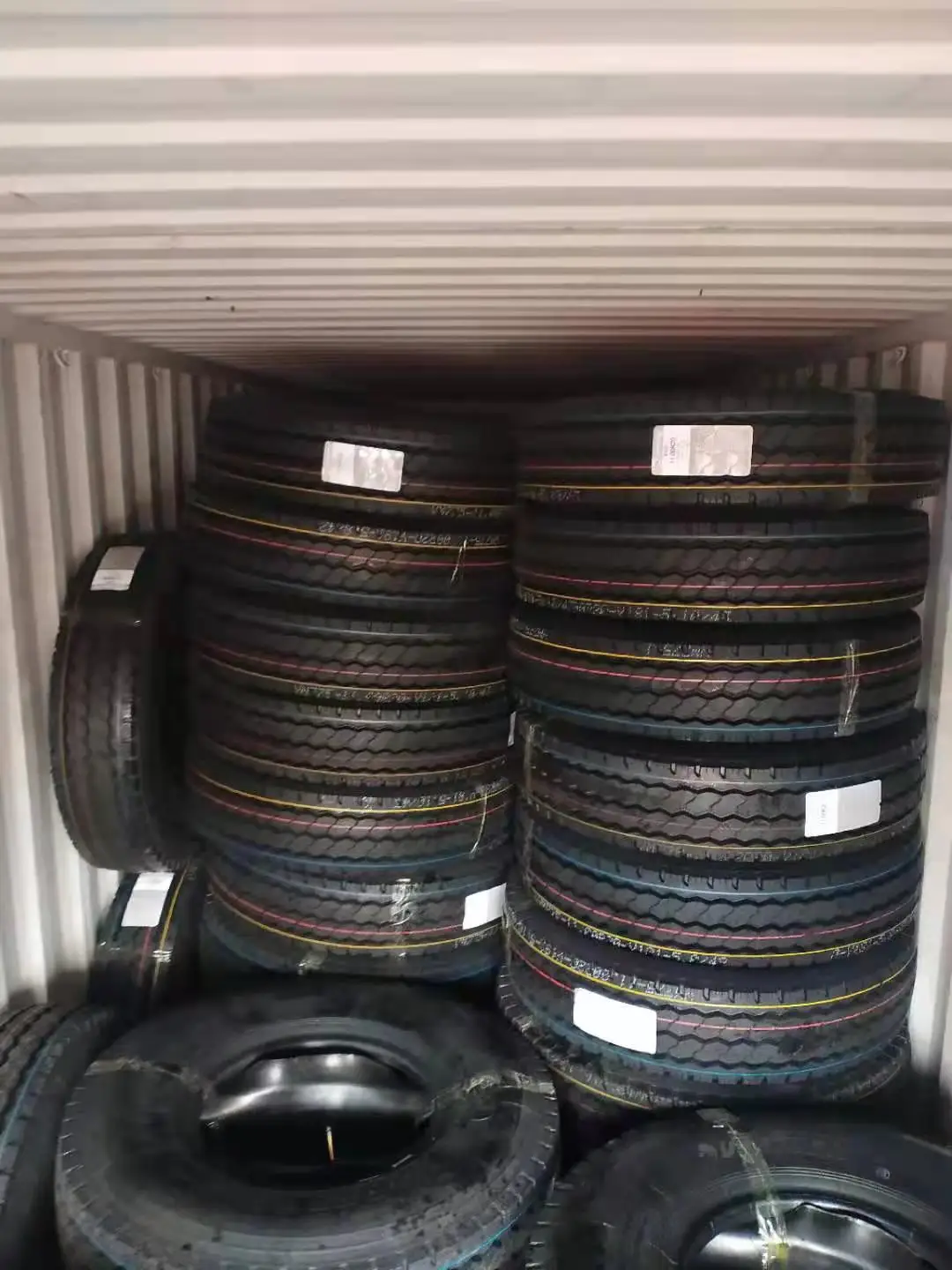 Other Truck Parts Truck Tire with Tube and Flap TBR 365/80R20, Radial Tire 365,80,20 from Tyre Manufacturers in China