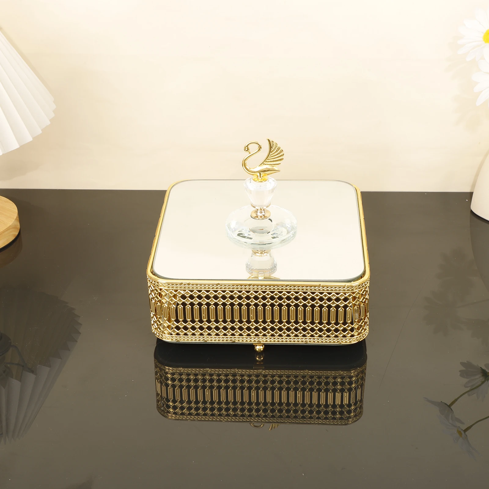 Luxury Vanity Home Decor Round Candy Box Arabic Style Ramadan Eid Gift Gold Glass Retro Antique Serving Mirror Tray With Lid